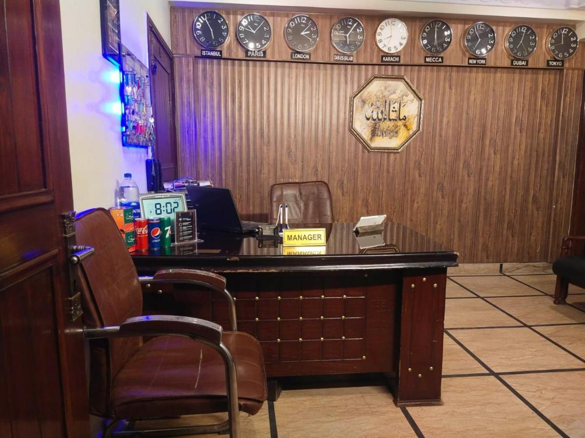 Luxury Living Rooms Near Agha Khan, Millennium, Nueplex Karachi Exterior photo